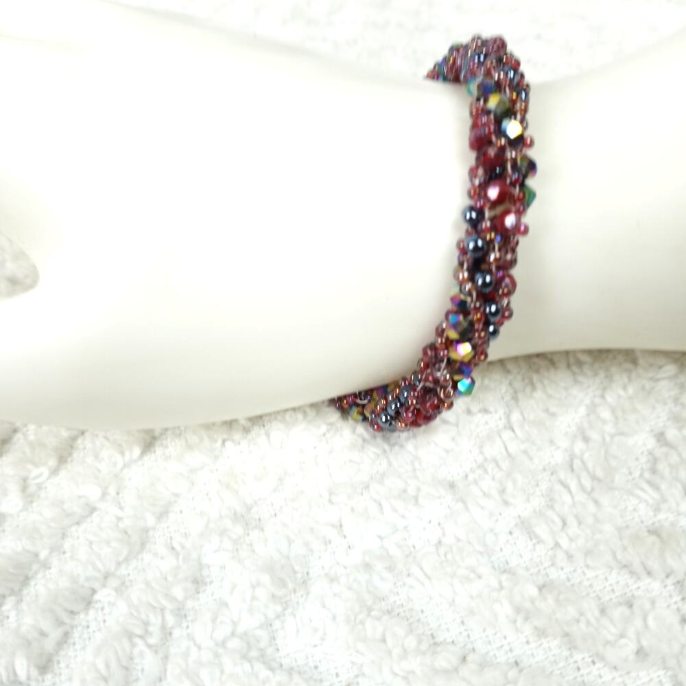 HANDMADE Sparkling Jewel Tone Twist Bracelet 8¼"    Gift  Cottage  Bling  Glam
